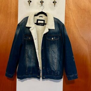 Ashley vintage charm oversized distressed jean jacket with sherpa lining; large